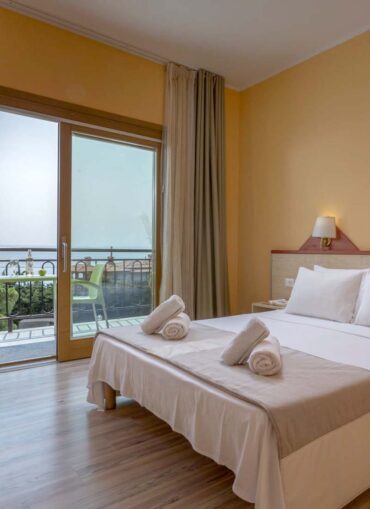 Luxury rooms petros italos Ta 2 pefka